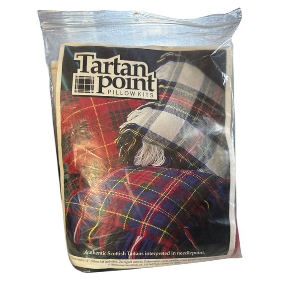 Tartan point Needlepoint Pillow Kit Scottish Tartan Lamont Pattern New 14" - Picture 1 of 2
